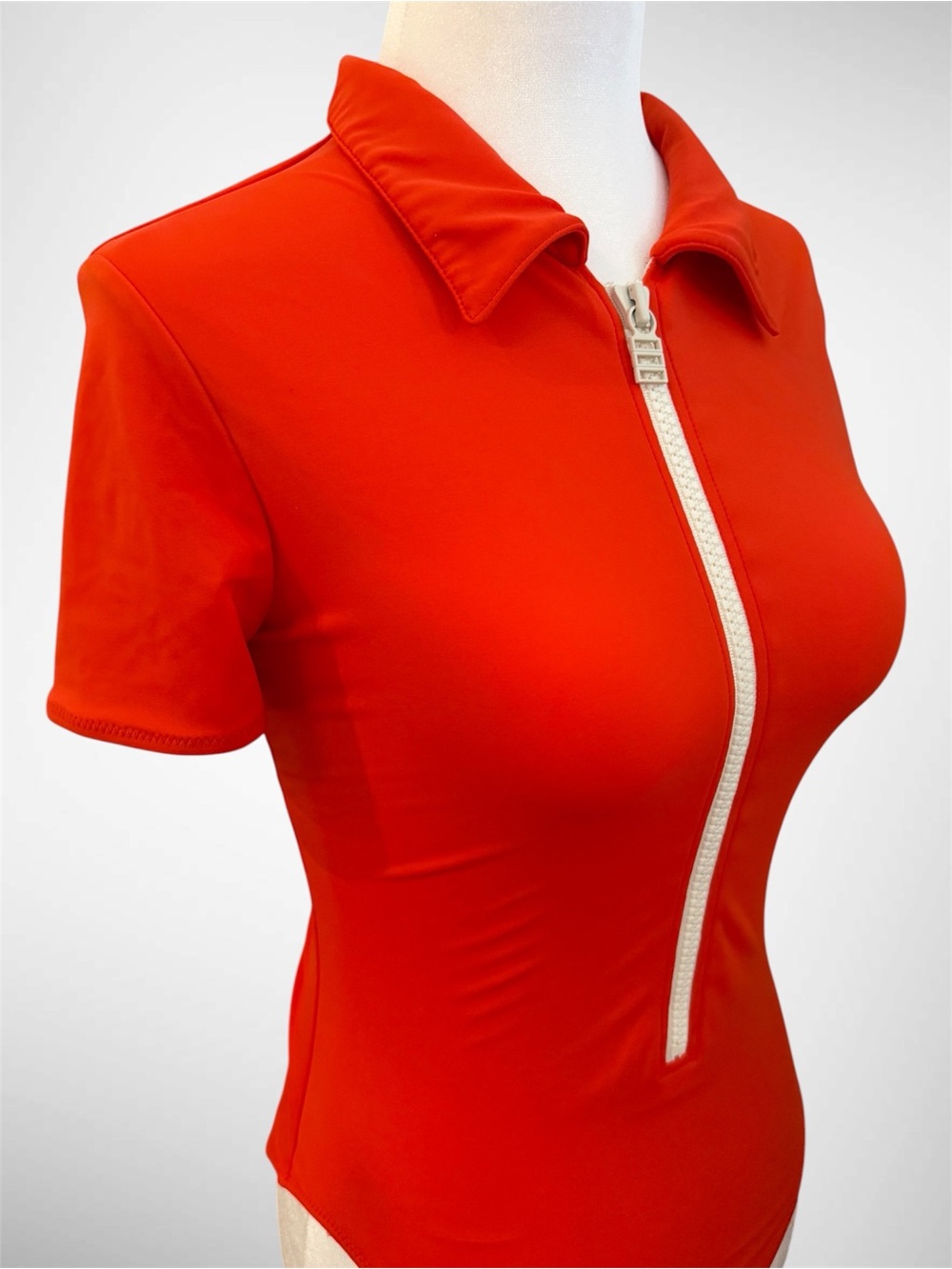 SOLID & STRIPED Red Short Sleeve Zip Swimsuit | Side M